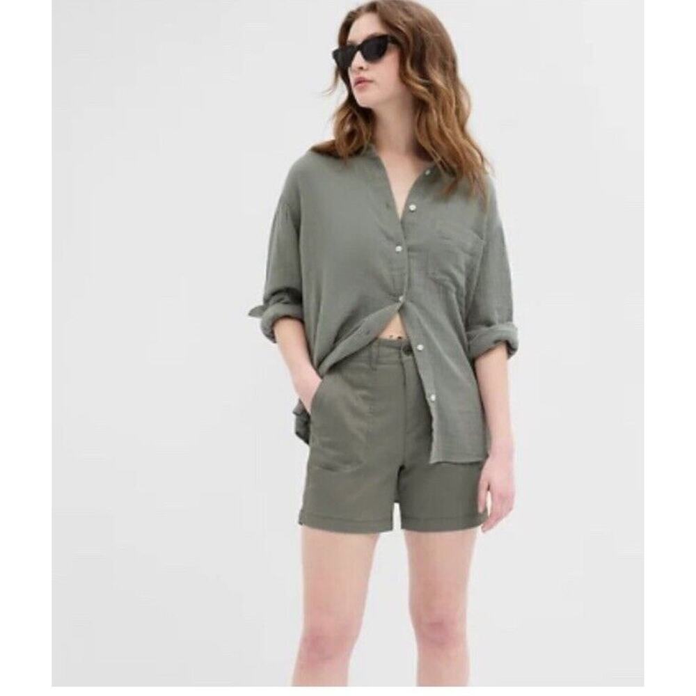 Gap Girlfriend Kahki Short Size 0 26 Green High Rise 5” Inseam Stretch Cargo NWT